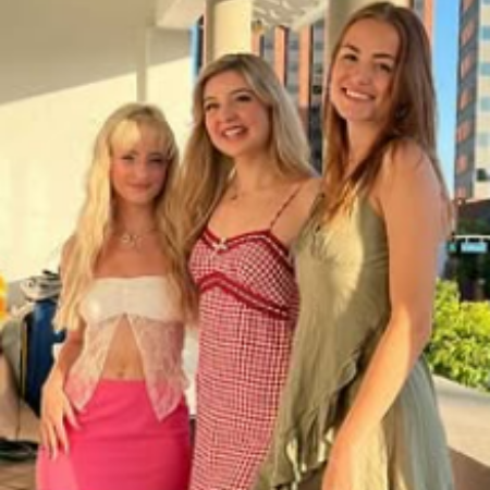 Jezelle Catherine is a vacation with her friends.